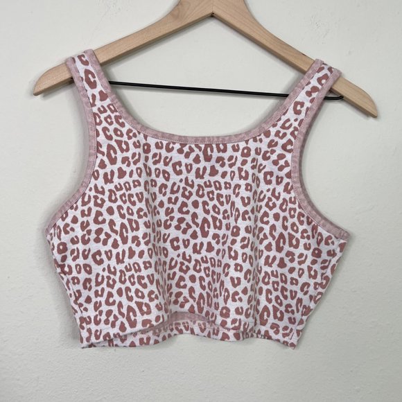 FREE Shein Women's Cheetah Pink Sports Bra Tank Size Large Workout Comfy Yoga - Picture 6 of 6